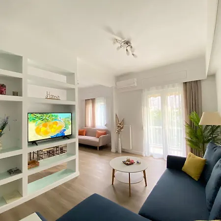 Dante Apartment *